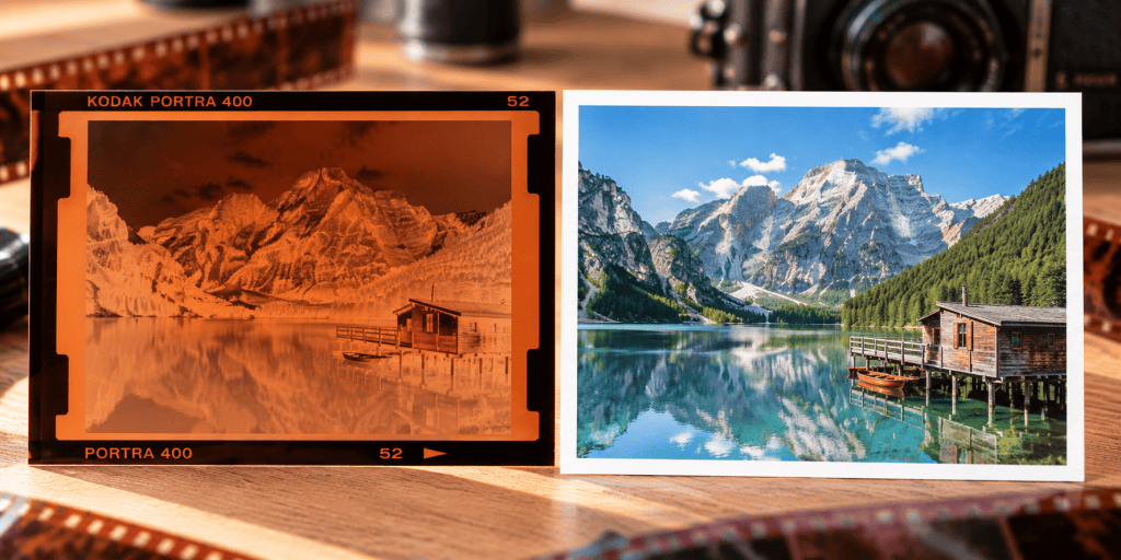 Grootformaat kleurennegatief van een berglandschap naast dezelfde foto na digitalisering